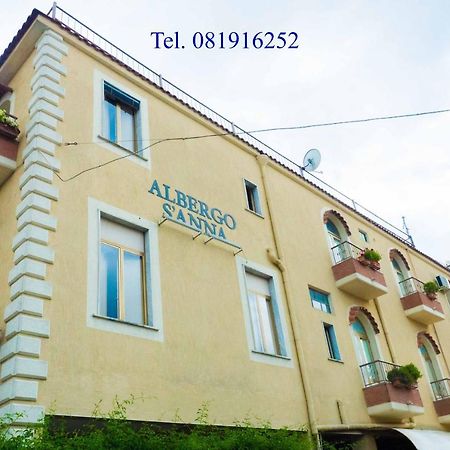 Albergo Sant'Anna Pagani Exterior photo
